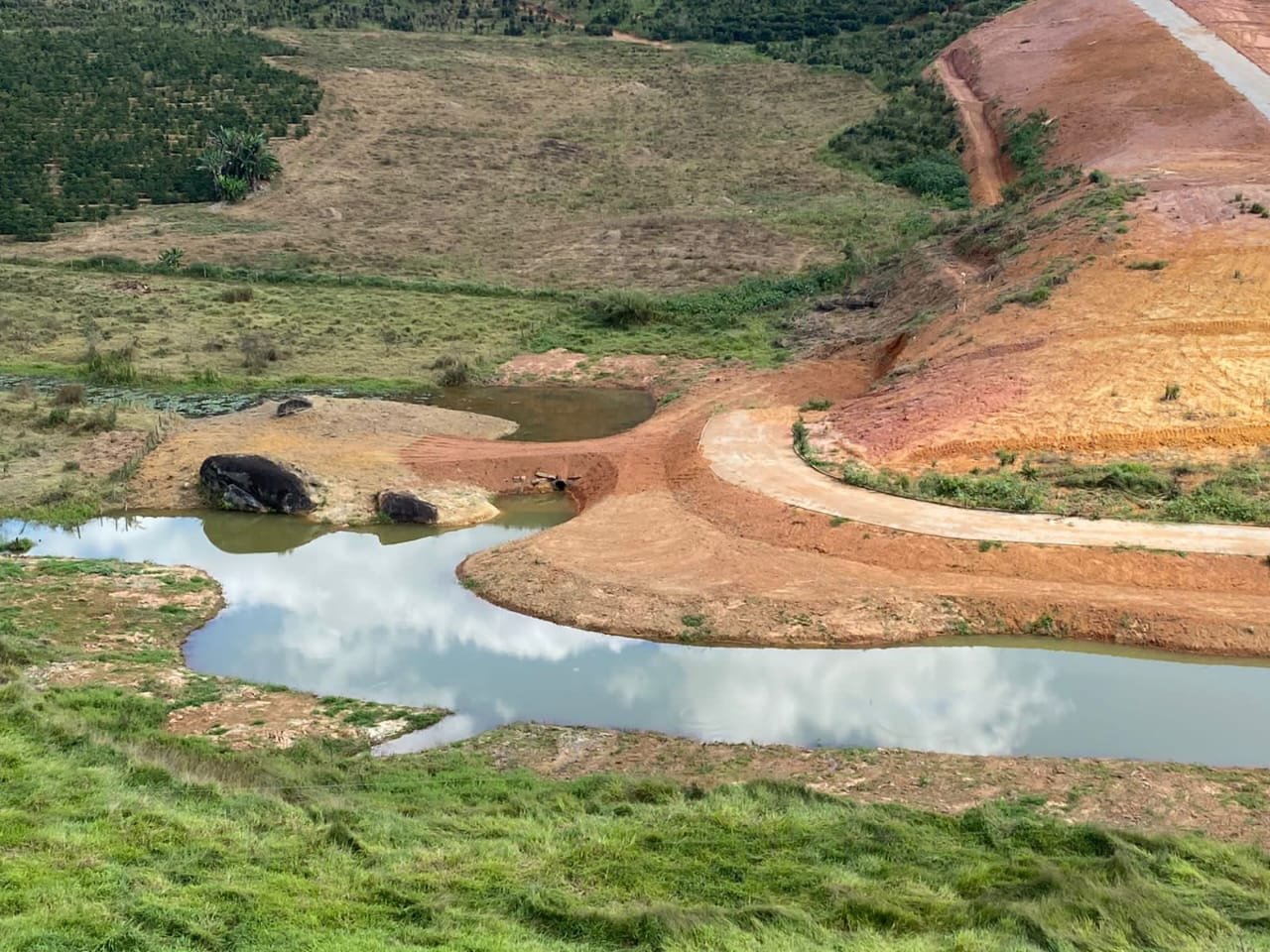 Lago e área de preservação